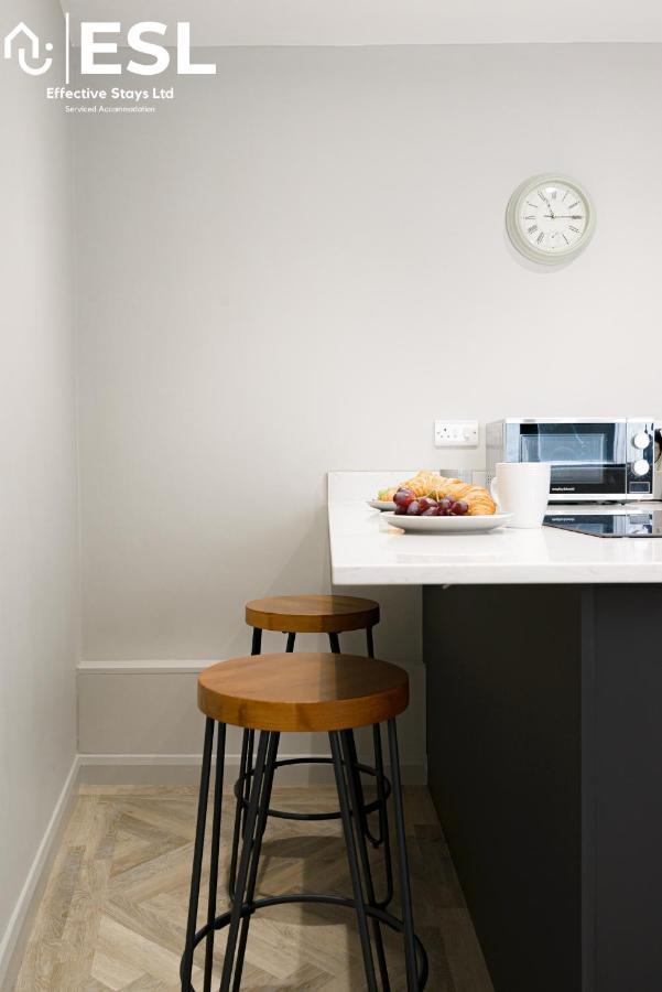 Comfy Modern 2 Bedroom Duplex Apartment With Sun Terrace Shrewsbury Eksteriør billede