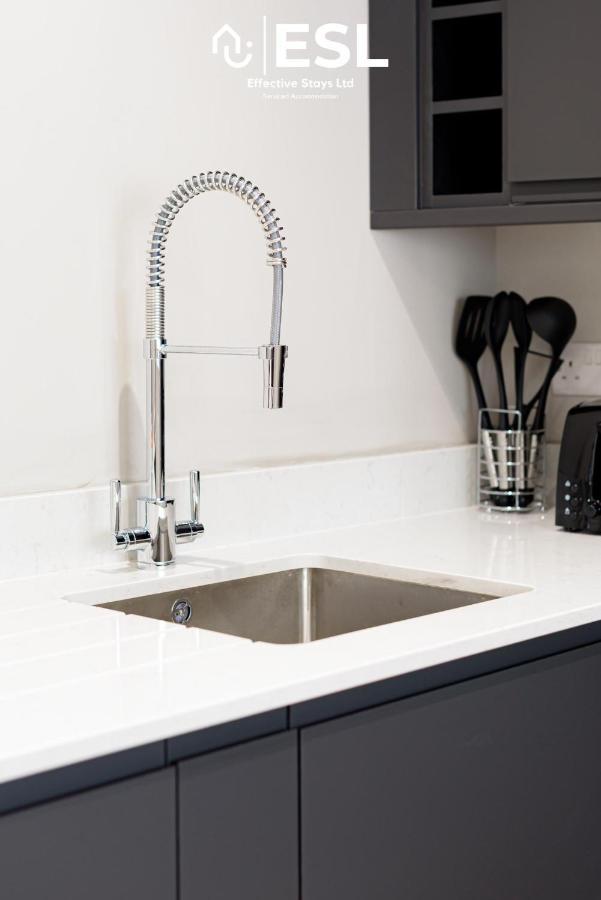 Comfy Modern 2 Bedroom Duplex Apartment With Sun Terrace Shrewsbury Eksteriør billede